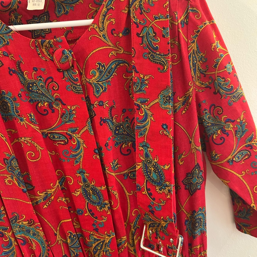 Vintage Melissa Petites Red Dress with Matching Belt Size 12 Paisley Print - Picture 3 of 5